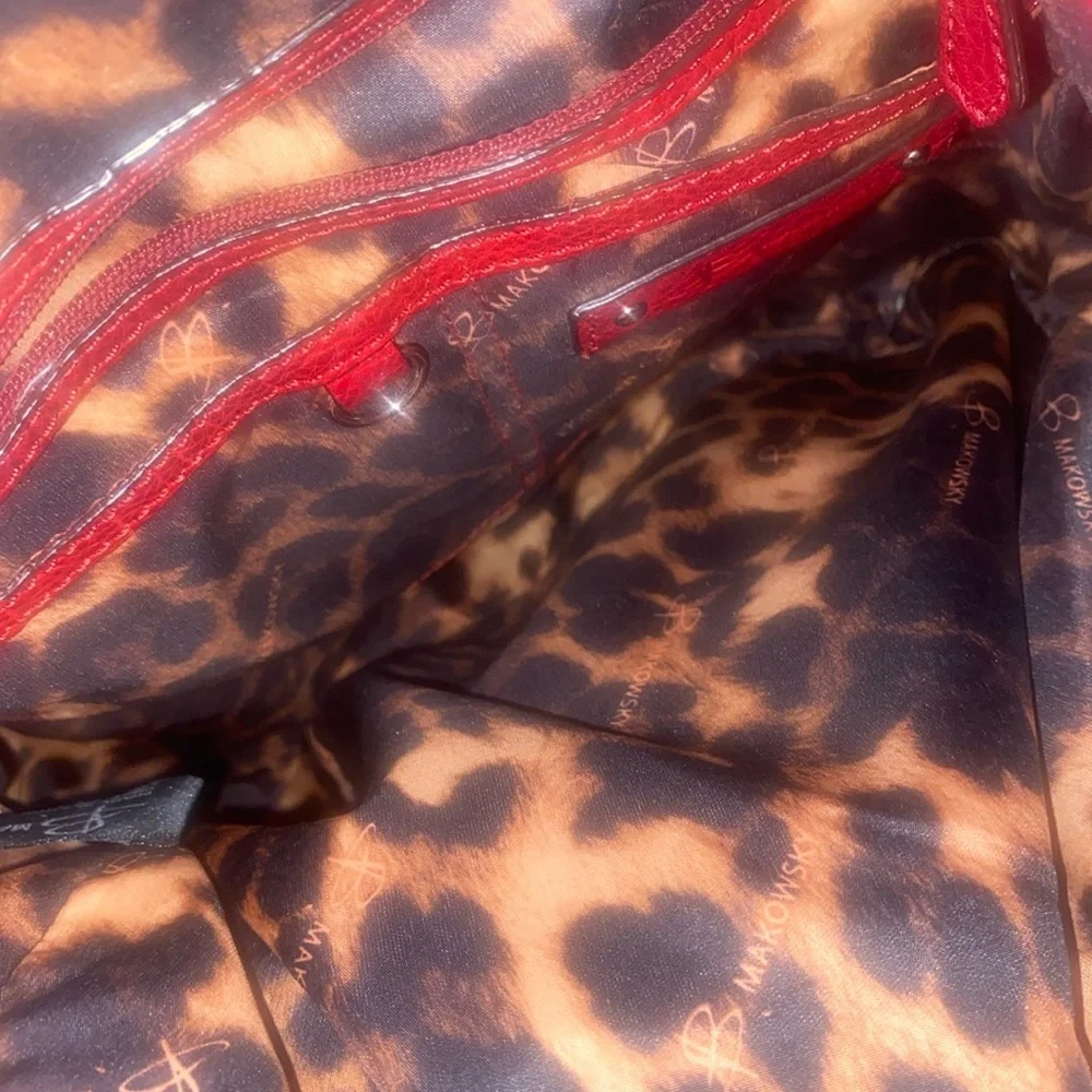 B. Makowsky cranberry red Shoulder bag! EUC! - Picture 10 of 16